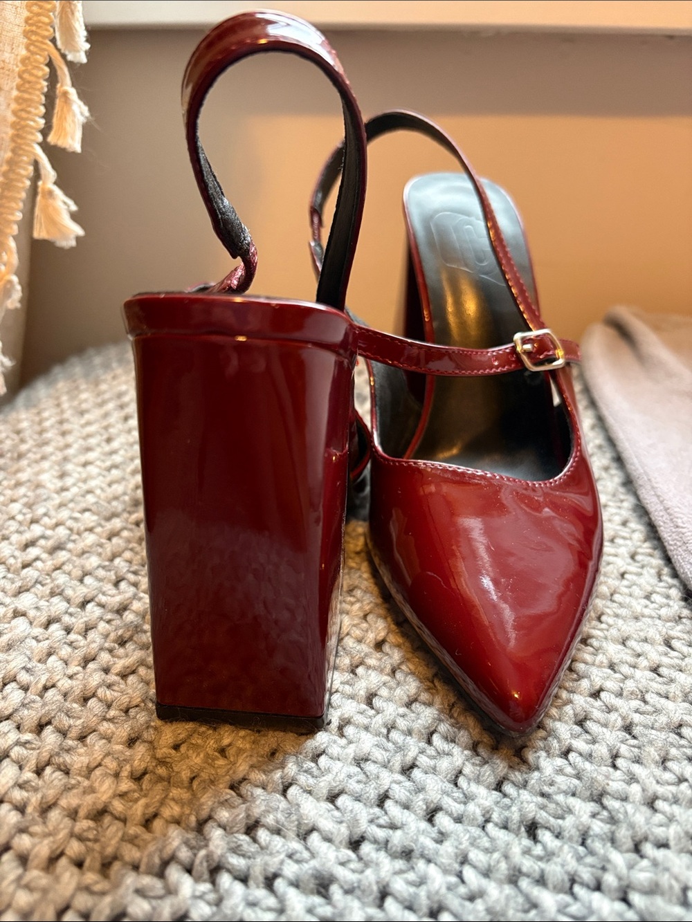 Patent Leather look Slingback Pumps - Deep Red - Picture 4 of 4